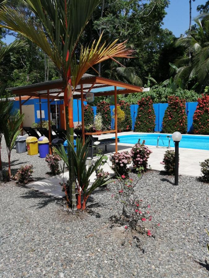 Puerto Vargas Lodge Cahuita Ngoại thất bức ảnh