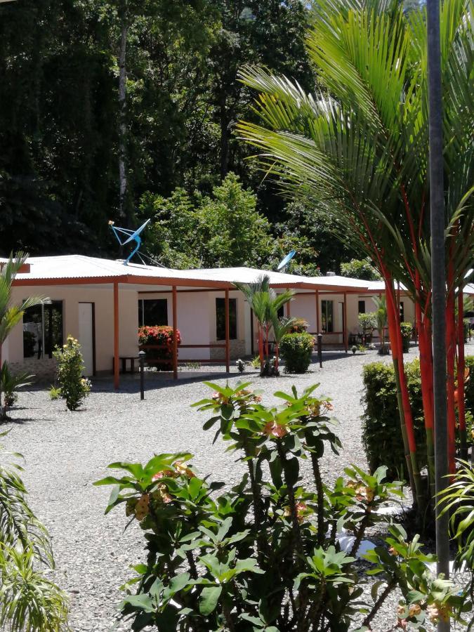 Puerto Vargas Lodge Cahuita Ngoại thất bức ảnh