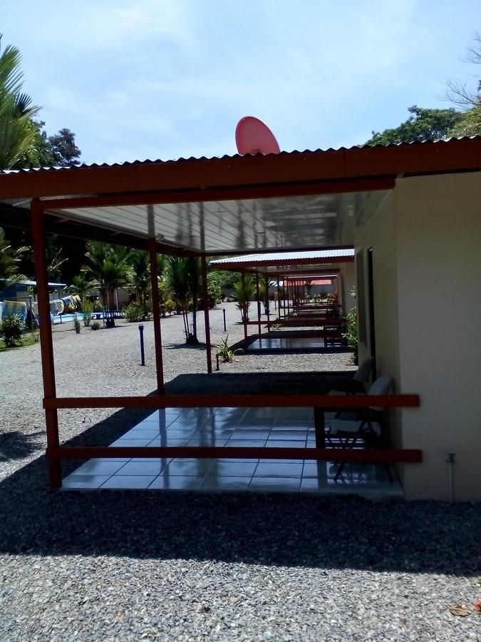 Puerto Vargas Lodge Cahuita Ngoại thất bức ảnh