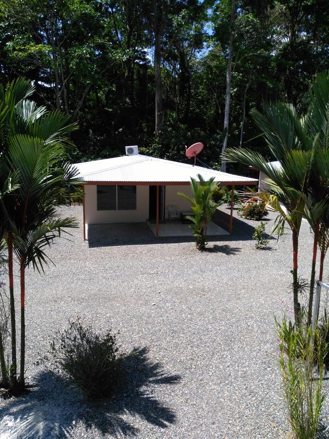 Puerto Vargas Lodge Cahuita Ngoại thất bức ảnh